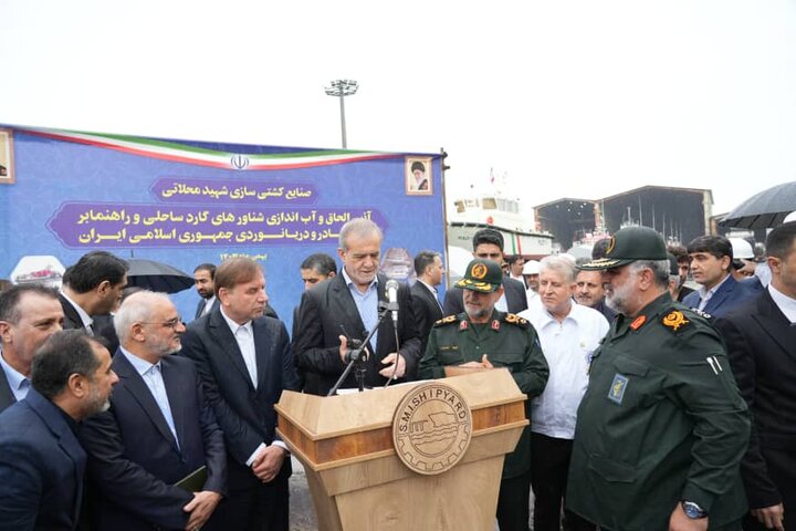 ۱۰ فروند شناور ناجی تحویل ناوگان دریایی کشور شد ۱۰ فروند شناور ناجی تحویل ناوگان دریایی کشور شد