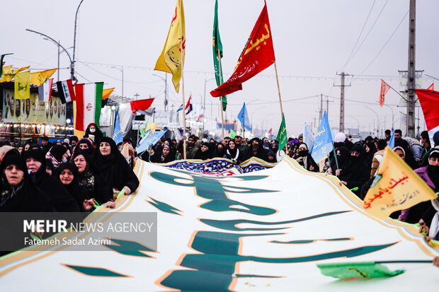 پیاده روی زائران نیمه شعبان به سمت مسجد جمکران