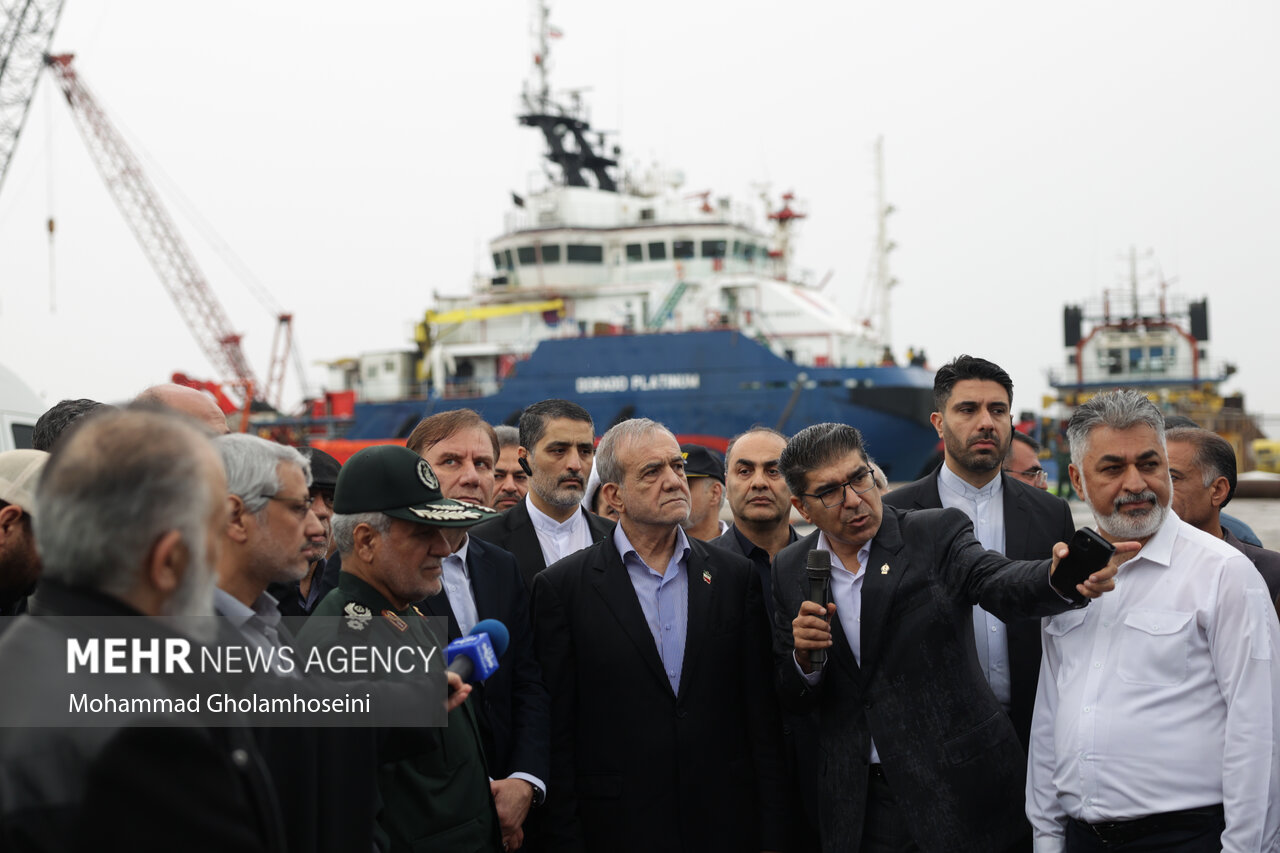 یک سفر با ۳۱ مصوبه؛ پاسخ دولت به مطالبات مردم بوشهر