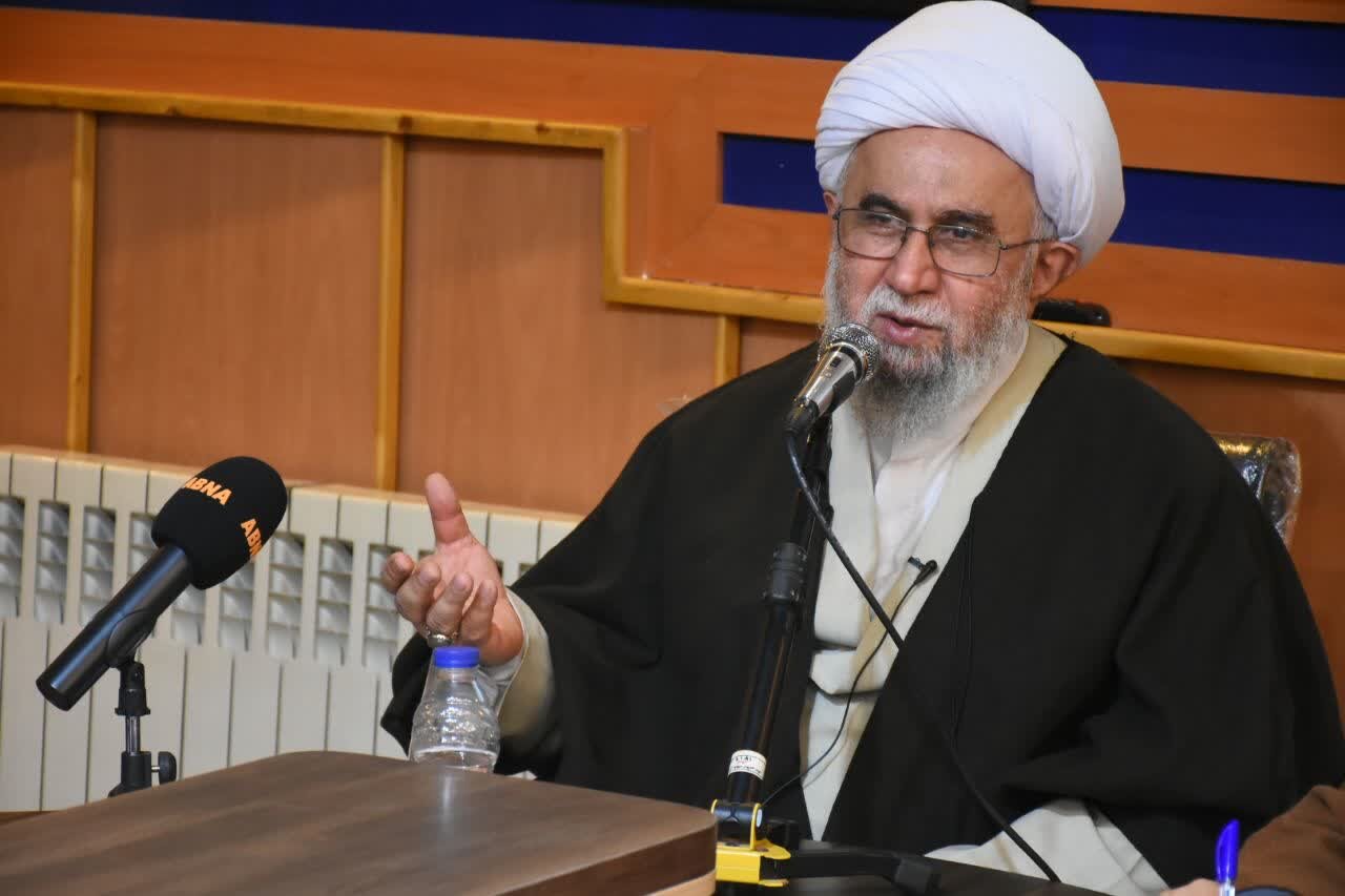 آیتالله رمضانی: غدیر تفسیر حقیقی مردمسالاری دینی است آیتالله رمضانی: غدیر تفسیر حقیقی مردمسالاری دینی است