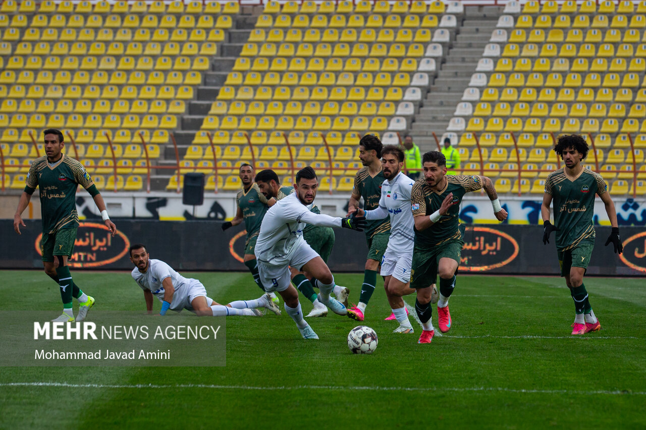محمد نوری: برخی خودیها مثل مار در آستین به استقلال لطمه میزنند