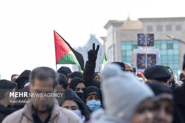 دعوت فرماندار گناوه از مردم برای حضور در راهپیمایی ۲۲ بهمن