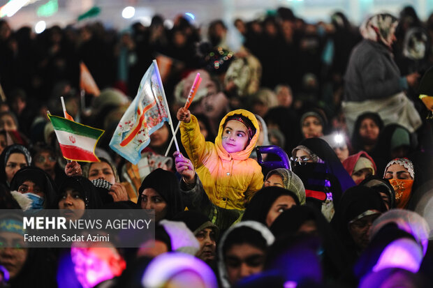 شب نیمه شعبان در مسجد جمکران