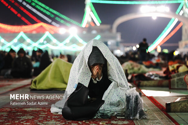 شب نیمه شعبان در مسجد جمکران