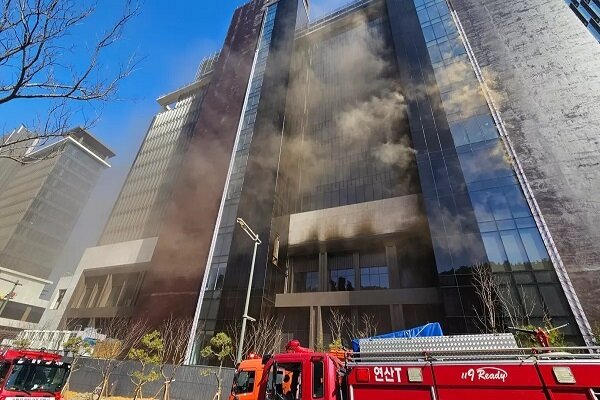 Güney Kore'de otel inşaatında yangın