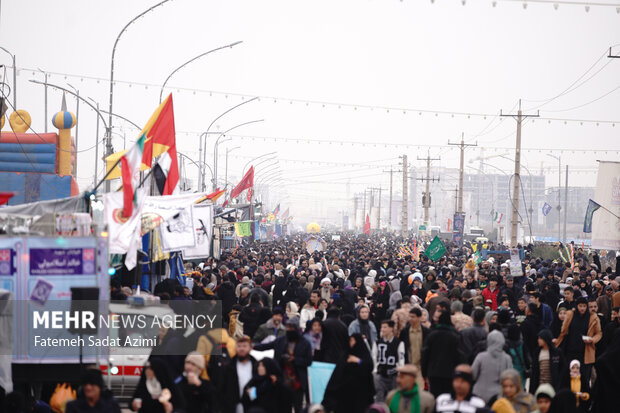 شادپیمایی روز نیمه شعبان در قم