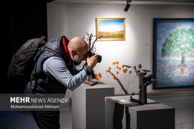 افتتاح «جشنها و جشنوارهها» تجسمی فجر در موزه گرافیک