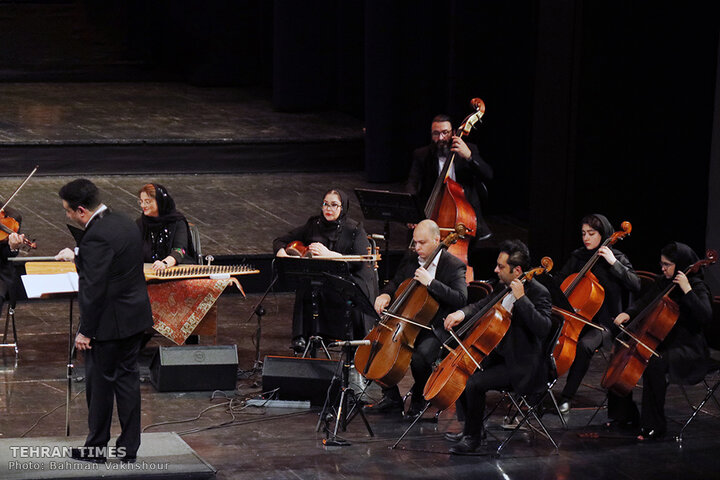 Nostalgic Iranian songs revived by Chakavak Orchestra at Fajr Music Festival