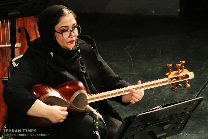 Nostalgic Iranian songs revived by Chakavak Orchestra at Fajr Music Festival