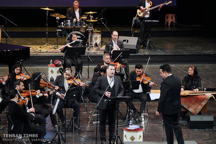 Nostalgic Iranian songs revived by Chakavak Orchestra at Fajr Music Festival