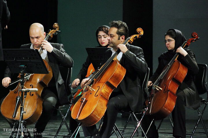 Nostalgic Iranian songs revived by Chakavak Orchestra at Fajr Music Festival