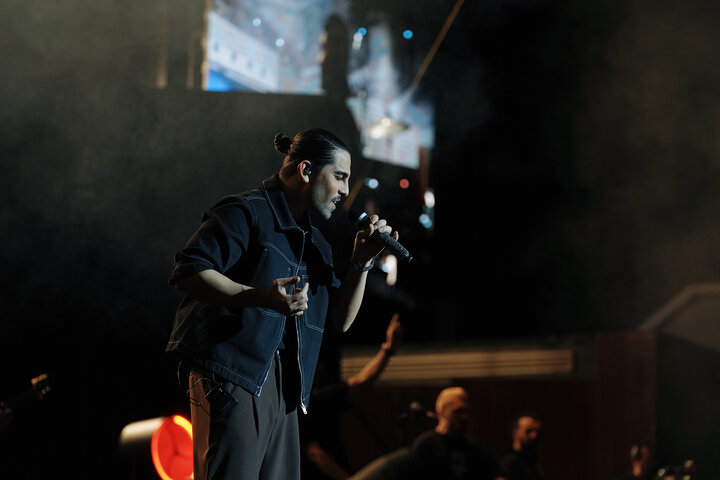 از ستارهباران شدن سالن تا نوازندههایی که بهتر از خواننده کار کردند! از ستارهباران شدن سالن تا نوازندههایی که بهتر از خواننده کار کردند!