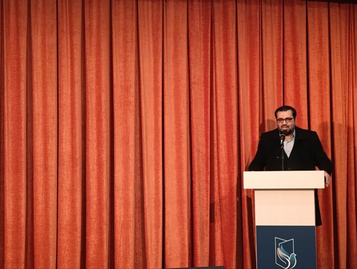 رسانهها با پرداختن به مباحث فرهنگ و هویت بومی در جامعه امیدآفرین باشند