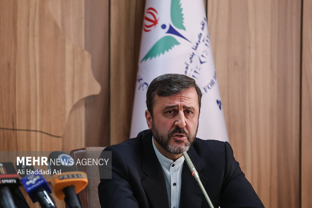 کاظم غریب‌آبادی در آئین تکریم و معارفه دبیر سابق ستاد حقوق بشر