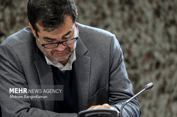 احمد دنیامالی وزیر ورزش و جوانان در جلسه هیئت امنای بنیاد حفظ آثار و نشر ارزش‌های دفاع مقدس