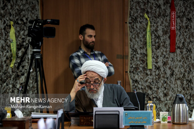 حجت الاسلام مرتضی آقاتهرانی در جلسه هیئت امنای بنیاد حفظ آثار و نشر ارزش‌های دفاع مقدس