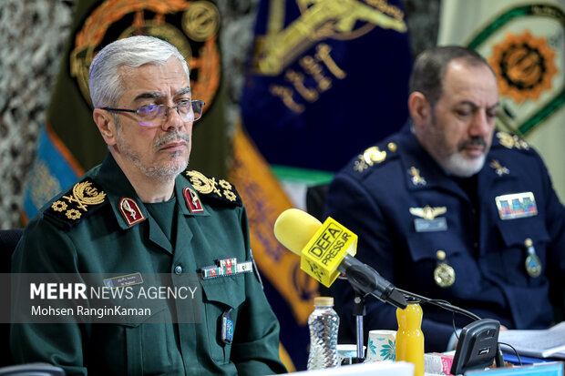 سردار سرلشکر پاسدار محمدباقری رئیس ستاد کل نیروهای مسلح در جلسه هیئت امنای بنیاد حفظ آثار و نشر ارزش‌های دفاع مقدس