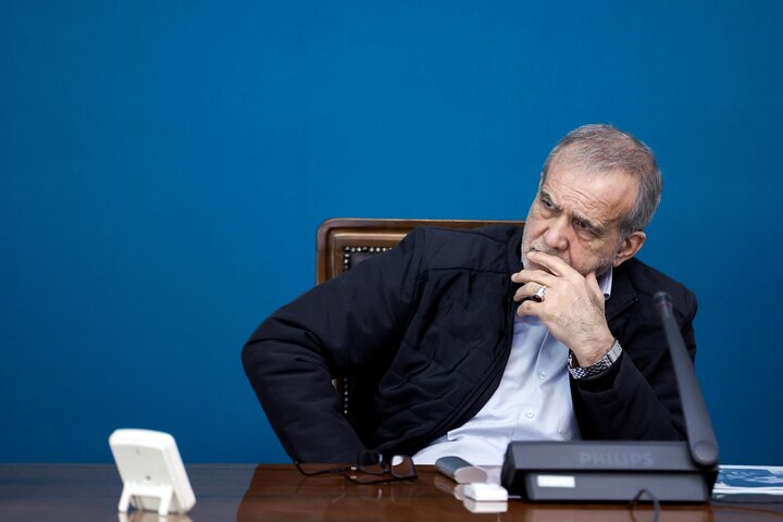 نامه فرهنگیان کرمانی به پزشکیان درباره واژگونی اتوبوس دانش آموزان نامه فرهنگیان کرمانی به پزشکیان درباره واژگونی اتوبوس دانش آموزان