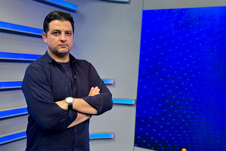 از چالش اجرای برنامه طنز در رادیو تا تعریف کردن مو به موی کتابها در پادکست