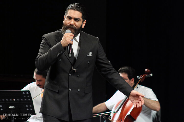 Iranian singer Ali Zand-Vakili performs at Fajr Music Festival