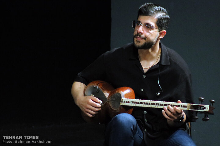 Iranian singer Ali Zand-Vakili performs at Fajr Music Festival