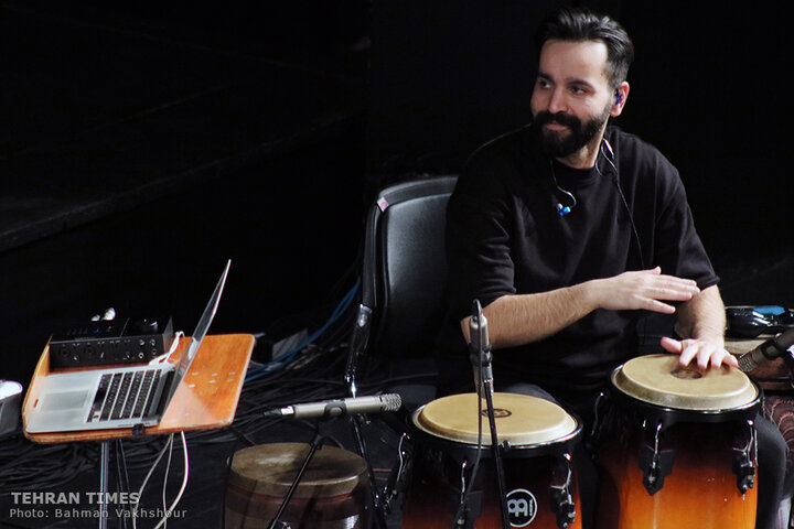 Iranian singer Ali Zand-Vakili performs at Fajr Music Festival