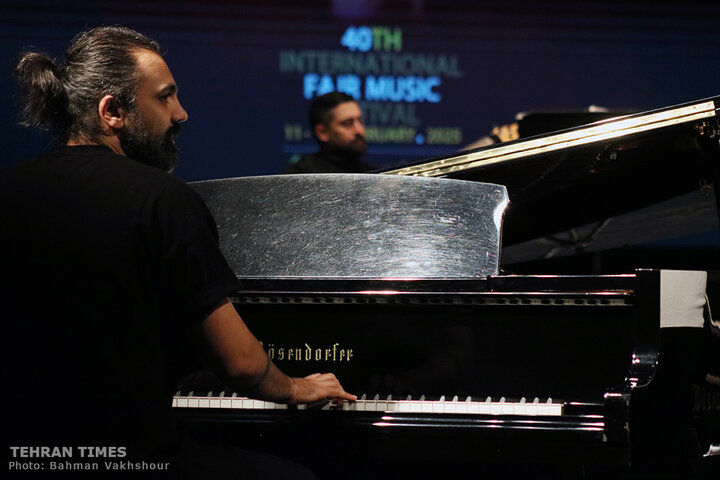 Iranian singer Ali Zand-Vakili performs at Fajr Music Festival