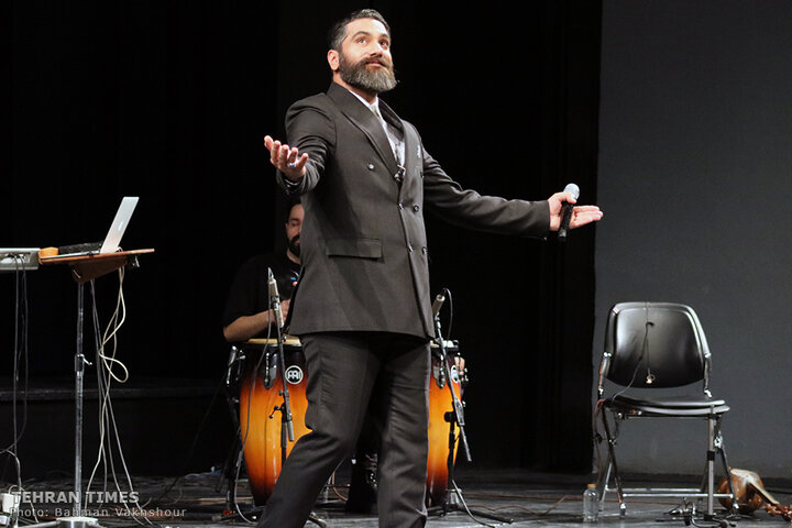 Iranian singer Ali Zand-Vakili performs at Fajr Music Festival