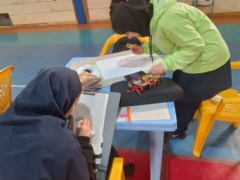 دانشآموزان خرمآبادی «صدای مقاومت» را با هنر به تصویر کشیدند