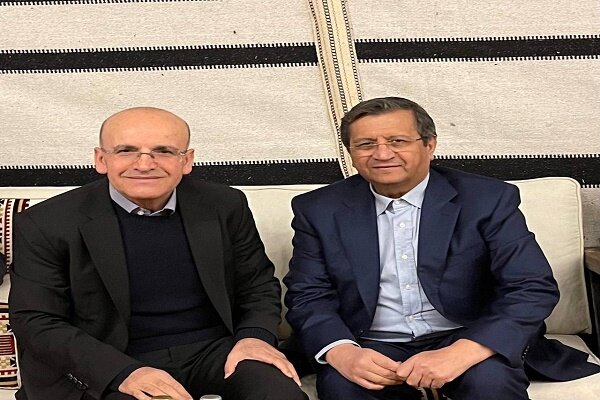 İran Ekonomi Bakanı ile Mehmet Şimşek ile görüştü İran Ekonomi Bakanı ile Mehmet Şimşek ile görüştü