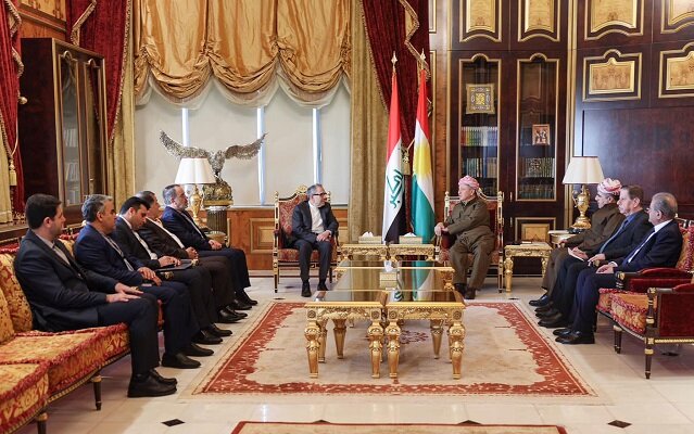 İran heyeti Erbil'de Mesut Barzani ile görüştü