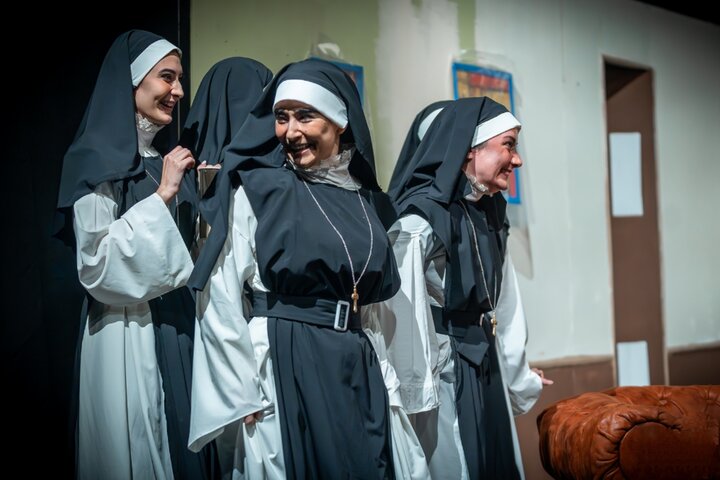 از بحران و «درد» انسان مدرن تا مصائب تولید یک اثر نمایشی