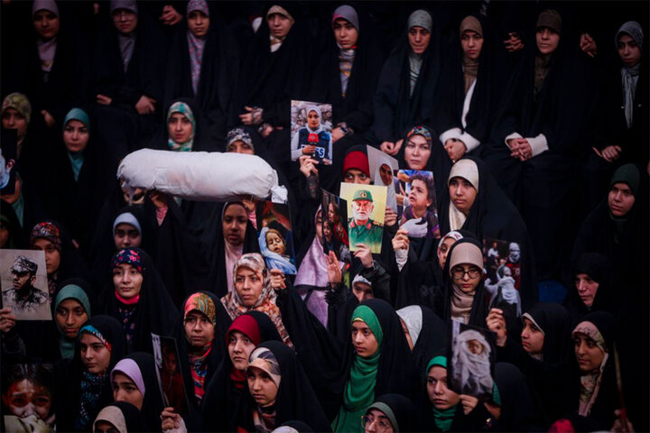 چرا رسانههای صهیونیستی از اجرای عبری دختران ایرانی خشمگین شدند؟!