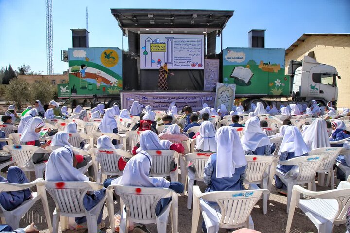 اعزام قصهگویان به مدارس و مراکز کانون پرورش فکری استان یزد