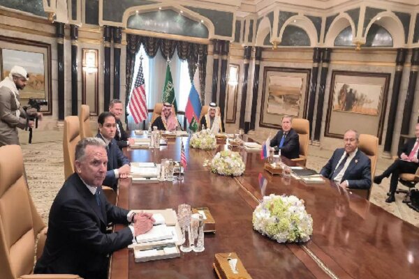ABD-Rusya görüşmesi Riyad'da başladı ABD-Rusya görüşmesi Riyad'da başladı