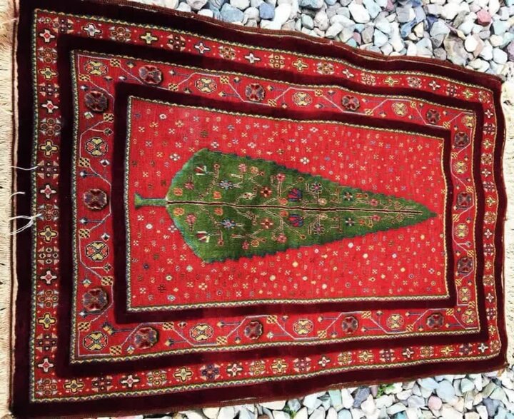 گلیم چهلماشوله کرمان به مرحله نهایی جشنواره «سروسیمین» رسید