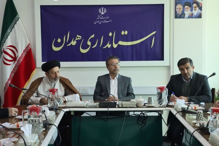 اجرای برنامههای توسعهای برای تقویت فرهنگ نماز در روستاهای همدان