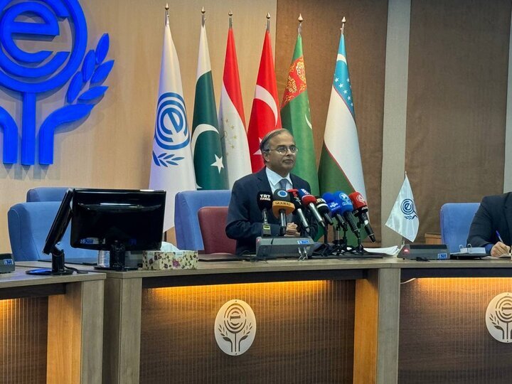 مجیدخان: اکو باید سهم خود در تجارت جهانی را افزایش دهد