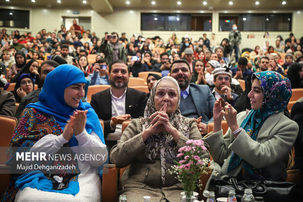 آیین پایانی بیست و ششمین جشنواره بین‌المللی قصه‌گویی