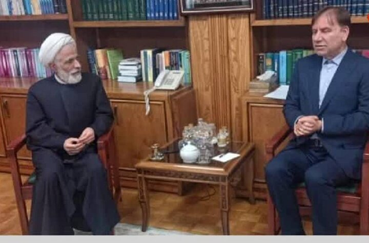 پیگیری مسائل استان بوشهر در نشست استاندار با معاون حقوقی رئیس جمهور پیگیری مسائل استان بوشهر در نشست استاندار با معاون حقوقی رئیس جمهور