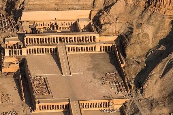 Mısır'da 3 bin 500 yıl öncesine ait firavun mezarı ortaya çıkarıldı Mısır'da 3 bin 500 yıl öncesine ait firavun mezarı ortaya çıkarıldı