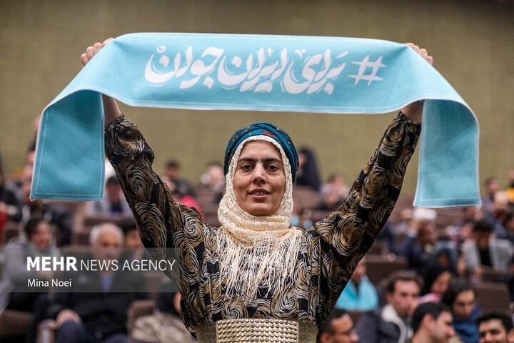 رمز پیشرفت؛ ترکیب قوت جوانی و خرد میانسالی رمز پیشرفت؛ ترکیب قوت جوانی و خرد میانسالی