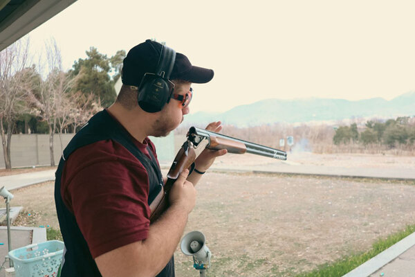 محمد بیرانوند در رده پنجم رقابت های تیراندازی جام امیر قطر محمد بیرانوند در رده پنجم رقابت های تیراندازی جام امیر قطر