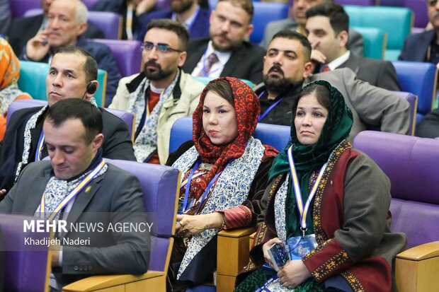 نخستین گردهمایی بین‌المللی ۱۰۰ تور اپراتور جهان در اصفهان