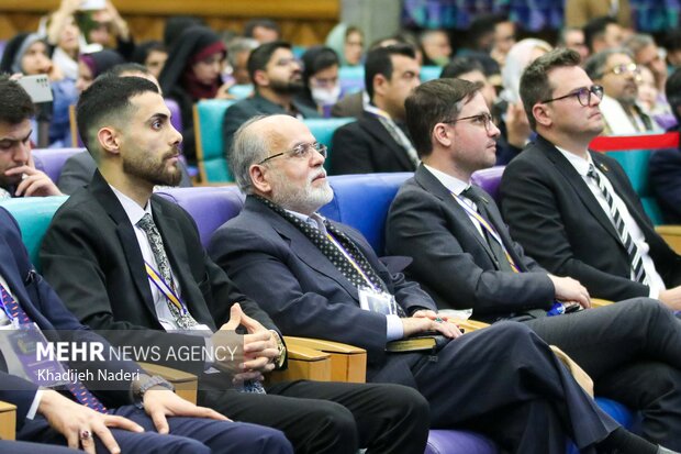 نخستین گردهمایی بین‌المللی ۱۰۰ تور اپراتور جهان در اصفهان