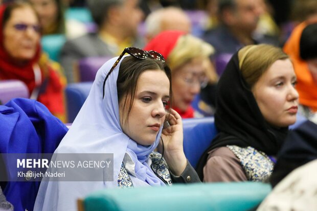 نخستین گردهمایی بین‌المللی ۱۰۰ تور اپراتور جهان در اصفهان