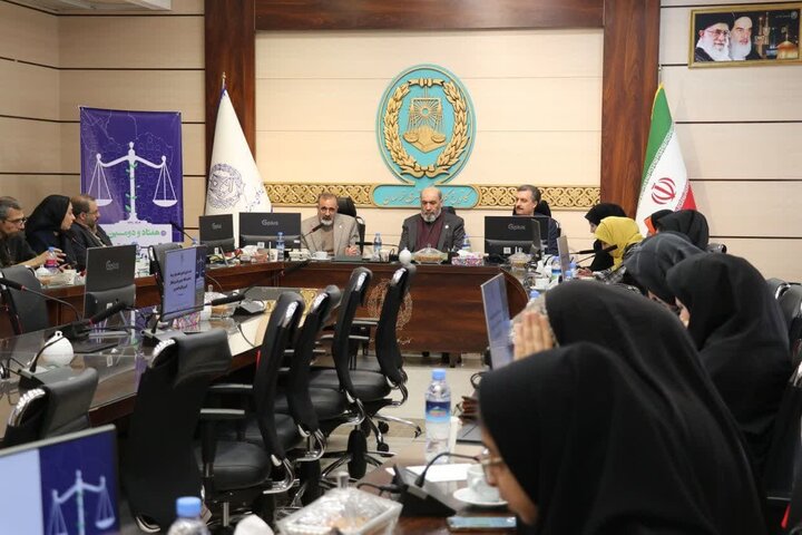 رسانه و نهاد وکالت باید آیندهنگر باشند