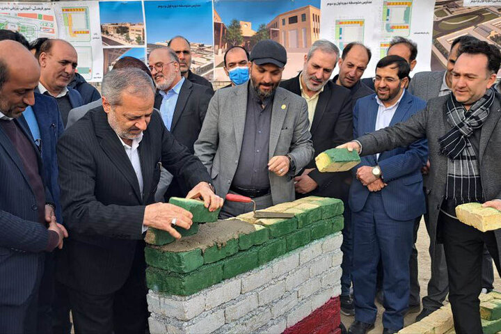 خشتگذاری ۸ مدرسه در ملارد با حضور وزیر آموزش وپرورش خشتگذاری ۸ مدرسه در ملارد با حضور وزیر آموزش وپرورش