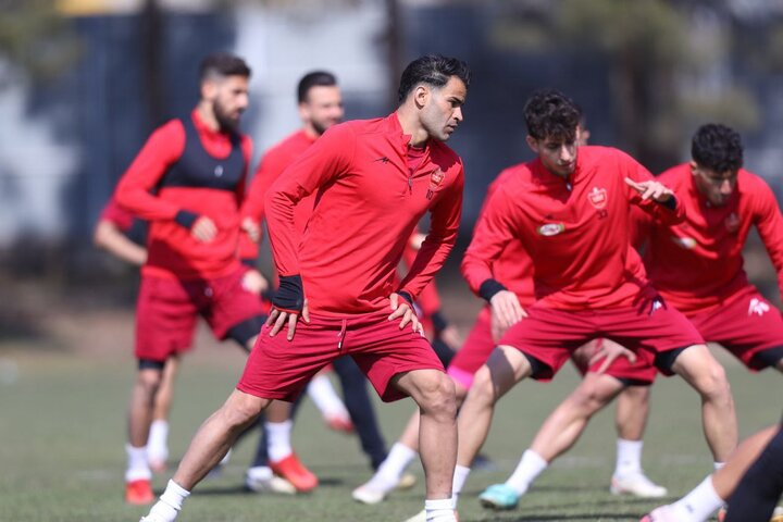 مهاجم پرسپولیس از استقلال به ملوان پیوست + عکس مهاجم پرسپولیس از استقلال به ملوان پیوست + عکس