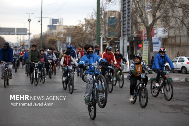 همایش بزرگ دوچرخه سواری خانوادگی